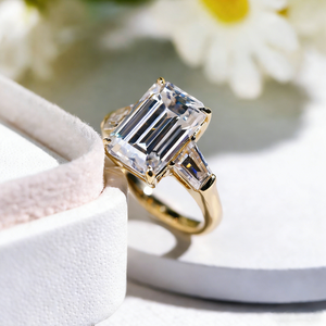 SGARIT Custom Emerald Tapered Baguettes Classic Engagement Ring Lab Diamond 18K Gold VVS <b>D</b> 1ct IGI Certified <b>Model</b> 004 - Product Image 4