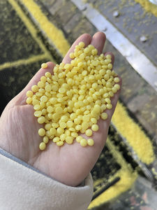 Cera Adesiva Formulata per Aderire a Varie Superfici, Ampiamente Applicata in Odontoiatria, Creazione di Gioielli e Industria - Product Image 2