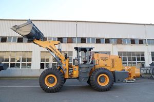 Nueva Cargadora de Ruedas Lonking LG955HRA de Servicio Pesado, Versión de Exportación con Volante a la Derecha para Minería, 5 Toneladas, con Cucharón, Martillo Hidráulico y Tracción 4x4 - Product Image 5