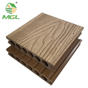 Panneaux de terrasse modernes antidérapants et imperméables en WPC Composite à grain de bois pour parc de jardin extérieur gaufré avec techniques brossées - Product Image 2