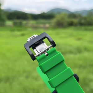 Relojes de Lujo para Hombre, Estilo 68-01 Cyril Kongo, Reloj Mecánico Tourbillon con Arte Graffiti, Caja de Fibra de Carbono Negra - Product Image 5