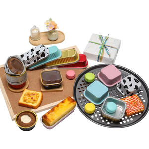 Wholesale 300ml 10oz 100pcs Square <b>Cupcake</b> Foil <b>Cups</b> Disposable Mini Cake Pans Aluminum Foil Baking Containers With Plastic Lids - Product Image 3