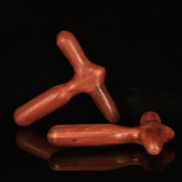 Bâton de massage portatif en bois d'acajou en gros, outil Gua Sha, masseur en forme de croix pour soulager les points d'acupression et les muscles, fonction musicale