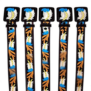 Cinturones de Hombre BS International Duraderos y Ecológicos de Cuero Vacuno 100% con Hebilla de Aleación Personalizada con Diseño Floral, Ancho de 3.8CM, 140CM de Largo - Product Image 3