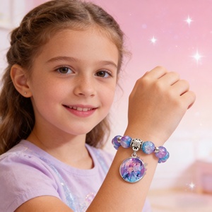 Entrega Rápida, Pulsera de Cuentas de Vidrio con Diseño de los Personajes Mira, Rumi y Zoey de Kpop Demon Hunters, Regalo Novedoso y Elegante para Fanáticos de la Película - Product Image 5