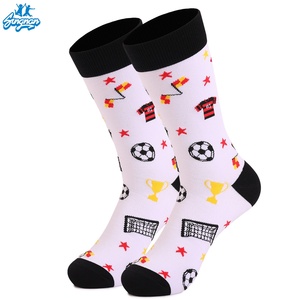 Calcetines de Algodón Transpirable al por Mayor con Patrones de Fútbol, Calcetines Divertidos de Alta Calidad para Amantes del Fútbol - Product Image 2
