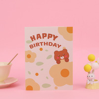 Nouvelle conception de carte de vœux en papier faite à la main, carte de vœux 3D pop-up avec ours en peluche pour anniversaire
