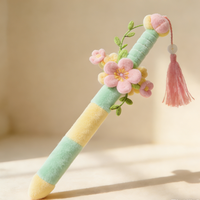 Poupée en peluche personnalisable en forme d'épée de fleurs de pêcher printanières, en matière douce, cadeau compagnon en peluche, vente directe d'usine, vente en gros