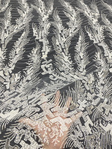 ผ้าลูกไม้ปัก<span class=keywords><strong>ลาย</strong></span>มุกสไตล์ยุโรป ประดับด้วยลูกปัดขนาด 3/4 มม. ปักเลื่อม สำหรับชุดแต่งงานระดับพรีเมียม - Product Image 2