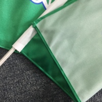 Logo personnalisé agitant la main des drapeaux mini drapeau à damier drapeau de course automobile