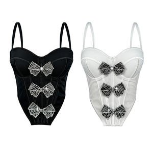 GX-<span class=keywords><strong>Body</strong></span> en résille avec nœud perlé et <span class=keywords><strong>décolleté</strong></span> <span class=keywords><strong>plongeant</strong></span> sexy et dos à bretelles-porté sur un haut en résille - Product Image 1