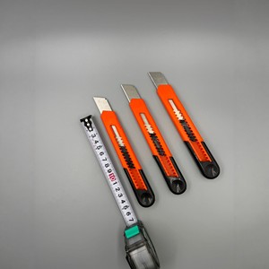 Utility Knife 18mm Orange Plastic Blade Stainless Steel Safety Cutter For Paper Unpacking Tools - Product Image 4