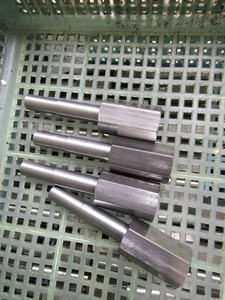 Meilleur prix personnalisable en acier inoxydable CNC Usinage Services OEM Pièces automobiles Métal Fraisage/Cintrage Vietnam Usine Tournage - Product Image 2