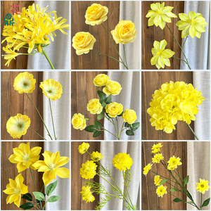 Fleurs artificielles jaunes en soie mélangée, motifs floraux, gaufrage et modelage, pour décorations de mariage - Product Image 4