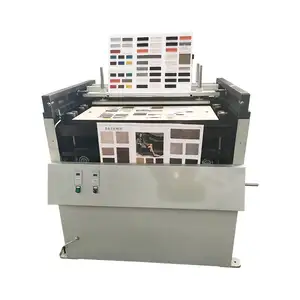 Máquina de montaje de tarjeta de muestra y sombra de tela