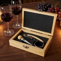 Kit d'accessoires pour le vin 3 pièces avec tire-bouchon à manche métallique, verseur, bouchon, élégante boîte de rangement en bambou, cadeau de Noël, OEM disponible