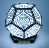 BETTER Nouveauté Ornement de Table Fantastique Lampe Abyssale Polyèdre Décoration de Bureau