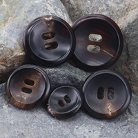 Kancing Tanduk Sapi Asli 2 Lubang Warna Coklat Hitam Desain Modern Ramah Lingkungan Motif Persegi Panjang 20mm 18mm 15mm untuk Pakaian