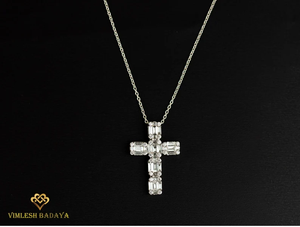 Pendentif Croix en Diamant Naturel Certifié IGI 1 TCW Premium, Or Massif 14K & Design Illusion Crucifix Jésus Coupe Princesse - Product Image 5