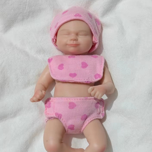 Mini Baby Doll realista de 6 pulgadas, resistente al agua, cuerpo completo realista, muñeca <span class=keywords><strong>Reborn</strong></span> de silicona <span class=keywords><strong>con</strong></span> <span class=keywords><strong>ojos</strong></span> <span class=keywords><strong>cerrados</strong></span>, juguete suave DIY para niños - Product Image 1