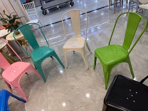 Diseño antiguo Apilable Bistro Muebles <span class=keywords><strong>Silla</strong></span> Fácil de montar Hierro Metal Tolixs Metal <span class=keywords><strong>Silla</strong></span> de comedor - Product Image 5