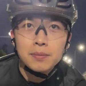 Nuevas Gafas de Ciclismo con Marco Negro, Lentes Polarizadas de PC, Resistentes al Viento, para Deportes al Aire Libre y Conducción - Product Image 5