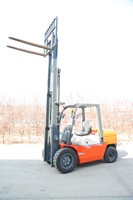 Chariot élévateur diesel d'intérieur Goodway Zebra OEM/ODM 3 tonnes à pneus pleins avec mât à deux étages, propulsion arrière (RWD) et options personnalisables