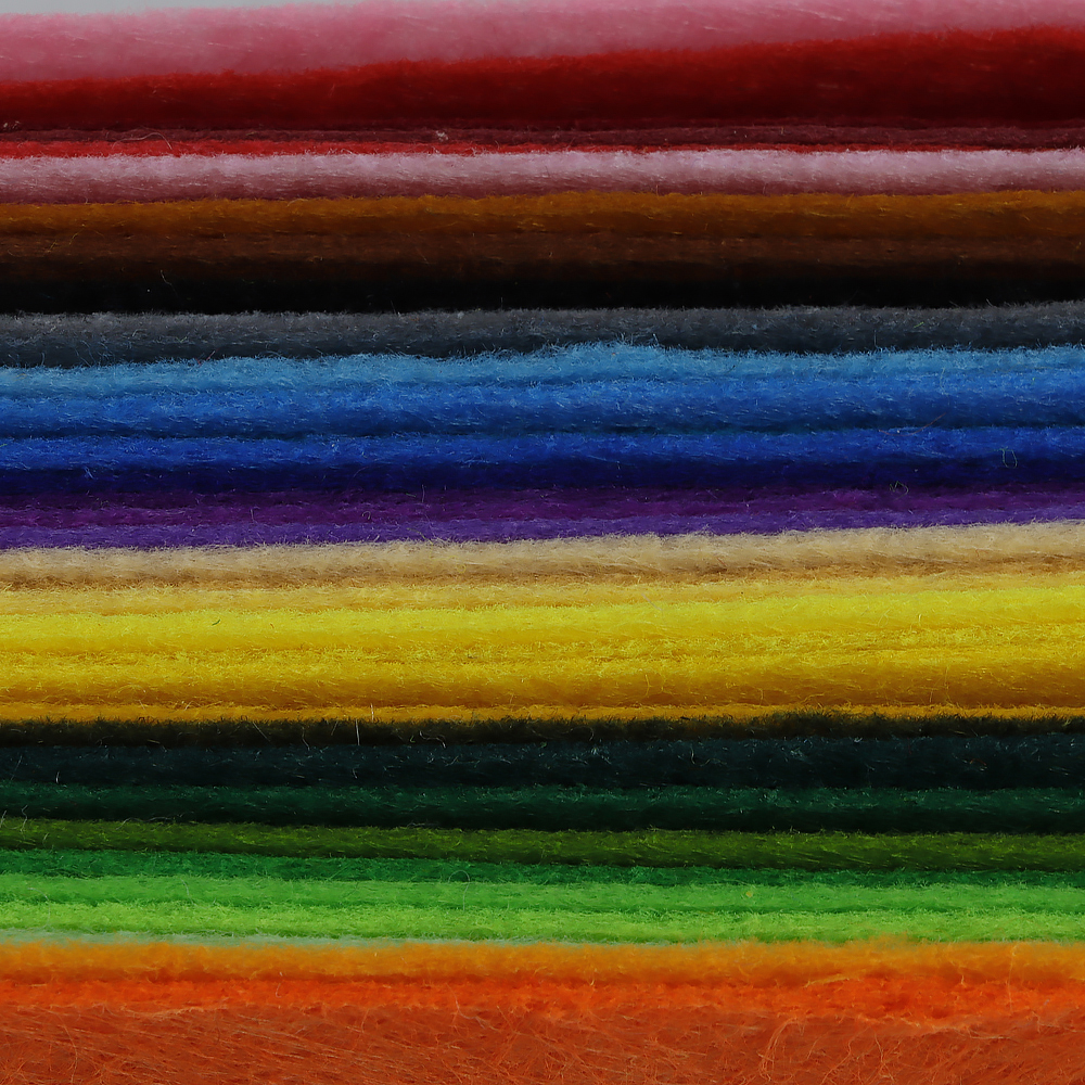 Customized Breathable Polyester Thick Felt Fabric Colorful Synthetic PET Fabric for Bags Weddings Industry China Nonwoven