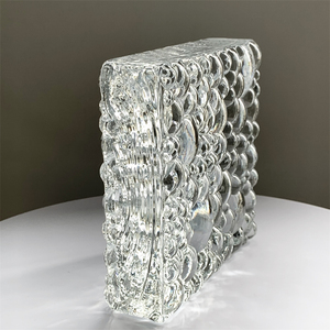 Vente en gros d'usine - Briques de <span class=keywords><strong>verre</strong></span> ondulées transparentes de haute qualité pour salle de bain et cuisine, 150*150*50mm, pour murs intérieurs de maison et d'hôtel - Product Image 4