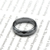Usine en gros Stock à facettes 6mm de large différentes tailles non magnétique hématite anneau pour hommes