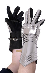 Par de Guantes de Acero Medievales Decorativos Hechos a Mano, Guantes de Armadura de Caballero, Armadura Metálica Usable, Accesorio de Disfraz de Estilo Histórico - Product Image 2