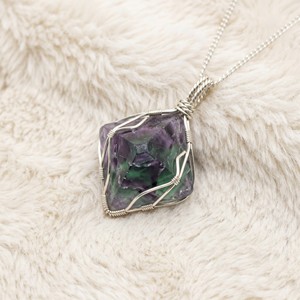 Collares con colgante de plata al por mayor OEM/ODM, joyería de fluorita envuelta en alambre para mujer - Product Image 2