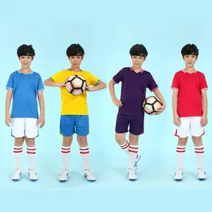 Uniformes de fútbol KCOA Low MOQ OEM de secado rápido al por mayor nuevos uniformes de fútbol transpirables para hombre