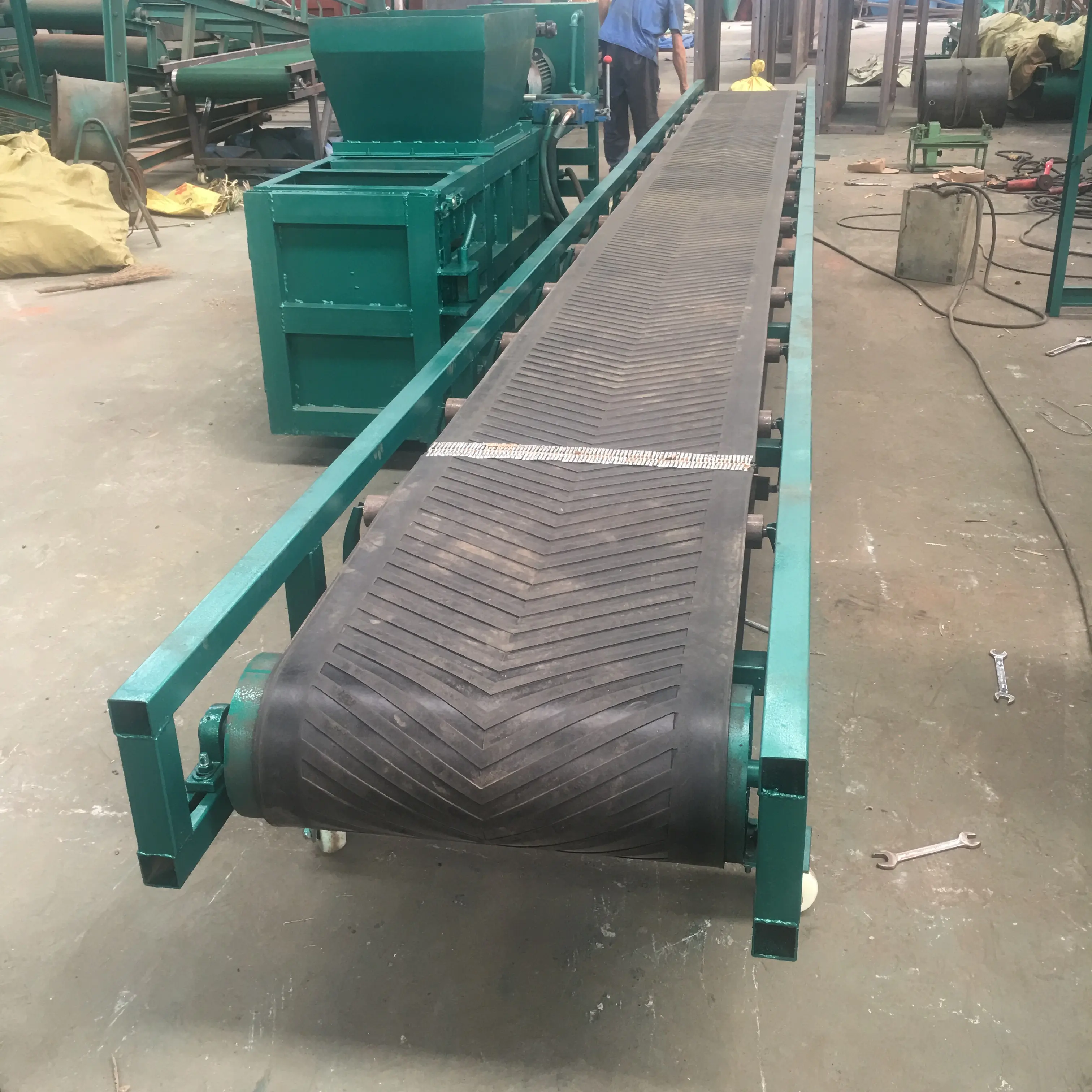 Pellet fertilizer loading belt conveyor Bagged cement loading belt conveyor