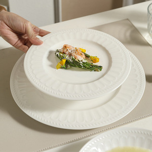 Juego de Platos de Cerámica Blancos con Borde Decorado, Platos de Diferentes Tamaños para Servir Sopas, Pasta, Ensaladas y Platos Principales en Casa - Product Image 2