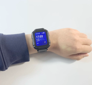 Reloj Inteligente con GPS para Personas Mayores con Pantalla Táctil y Batería Recargable Correa Negra - Product Image 2