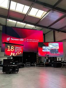 Écran LED personnalisé pour remorque, écran LED extérieur P4, batterie de stockage, panneau solaire, IP65, 3840Hz, 5000 nits - Product Image 5
