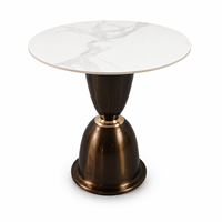 Table d'appoint ronde en dalle de roche blanche avec piétement sculptural en acier inoxydable pour salon, hôtel, fabricant OEM ODM