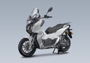 Moto à grande vitesse, puissante et économique - Product Image 4