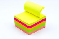 Blocs-notes autocollants personnalisés en gros, 3x3 pouces, colorés, fournitures de papeterie de bureau avec dossier