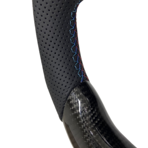 Volante Sportivo M in Pelle Perforata Nera con Inserti in Carbonio per <span class=keywords><strong>BMW</strong></span> F10 <span class=keywords><strong>F30</strong></span> F31 F32 <span class=keywords><strong>F20</strong></span> X6 X5 M3 M4 M5 - Product Image 4