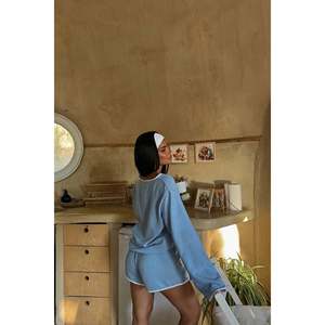 ชุดเซ็ตสองชิ้นผ้าลินินบลูสปรูซ 100% คอเสื้อแบบอสมมาตร ไซส์ XS ใหม่ พร้อมกางเกง - สั่งซื้อขั้นต่ำ 2 ชิ้น - Product Image 2