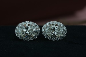 Boucles d'oreilles de luxe en diamant certifié IGI Boucles d'oreilles en diamant plaqué or blanc et rose Option tendance pour les fêtes de mariage et les cadeaux - Product Image 6