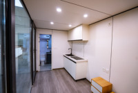 Maison Conteneur Moderne Super Légère de 40 pieds, Panneau Sandwich en Acier et Bois, Emballage Plat, Installation Rapide, Prêt à Expédier, Maison Extensible