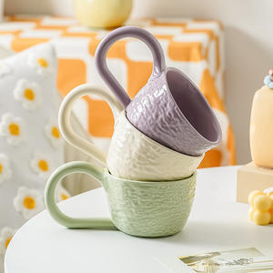 Taza de Cerámica Nórdica Individual con Asa, Diseño Floral, Artística, Minimalista, para Café o Agua - Product Image 3