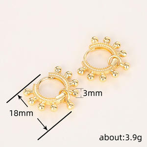 Orecchini a Cerchio Placcati Oro con Design a Sfera, Orecchini a Perno in Lega alla Moda, Gioielli Unisex di Tendenza per l'Uso Quotidiano - Product Image 5