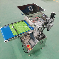 Machine de fabrication de bonbon à bas prix Caramel Menthe Caramel Caramel Toffee Gelée de fruits Miel Gummy Sucre mou Fabrication de bonbons Formant le fabricant Prix de la machine