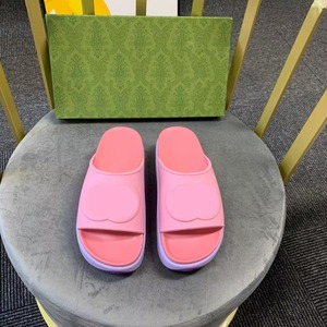 Nouvelles pantoufles de luxe rétro à plateforme et semelle épaisse pour femmes, antidérapantes, pour la plage et l'extérieur, style chunky, mode unisexe, chaussures de couple 2026 - Product Image 6