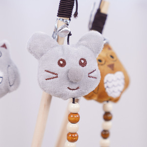 ของเล่นแมว ตุ๊กตาขนนุ่มพร้อมไม้เสียบ มีกระดิ่งและพู่ขนนก สำหรับความบันเทิงและเล่นสนุกด้วยตัวเอง ผลิตจากเจ้อเจียง น้ำหนัก 30 กรัม สำหรับทุกเพศ - Product Image 4