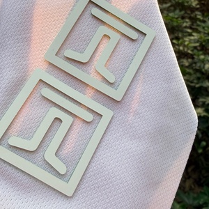 Anti-Cracking 3D Embossed Silicone Thick Plate Heat Transfer <b>Labels</b> Geometric Symmetry Design Logo for Garment - Product Image 3